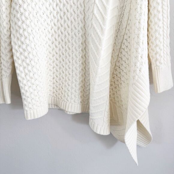 VINCE CAMUTO Cream Chunky Knit Turtleneck Sweater Asymmetric Hem Size L - Picture 7 of 10
